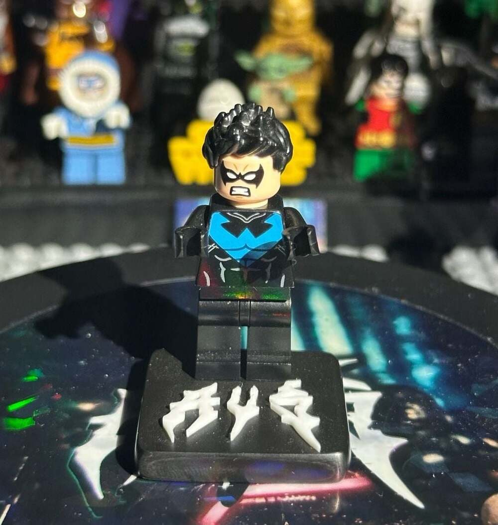 LEGO DC Super Heroes Nightwing Minifigure with Blue Symbol and Display Stand
